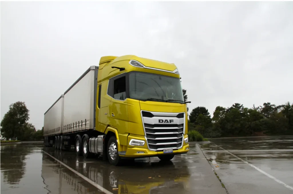 علت مصرف سوخت بالای کامیون داف و تأثیر انتخاب لوازم یدکی داف در بهبود عملکرد