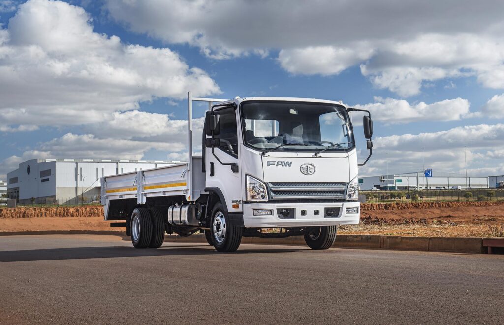 تفاوت قطعات یدکی فاو مخصوص مدل های جاده ای و معدنی در چیست؟